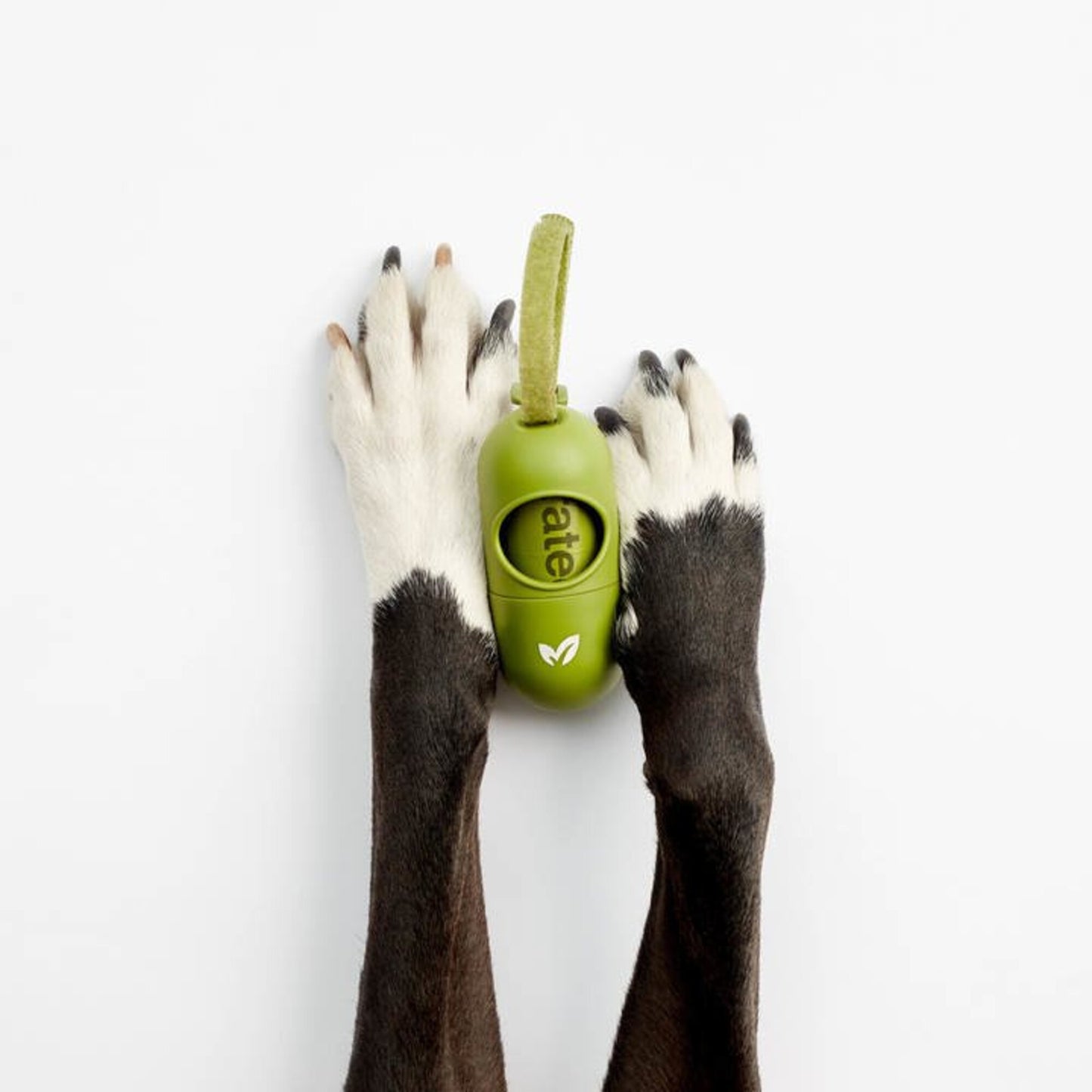 Earth Rated Leash Dispenser with Lavender Scented Waste Bags